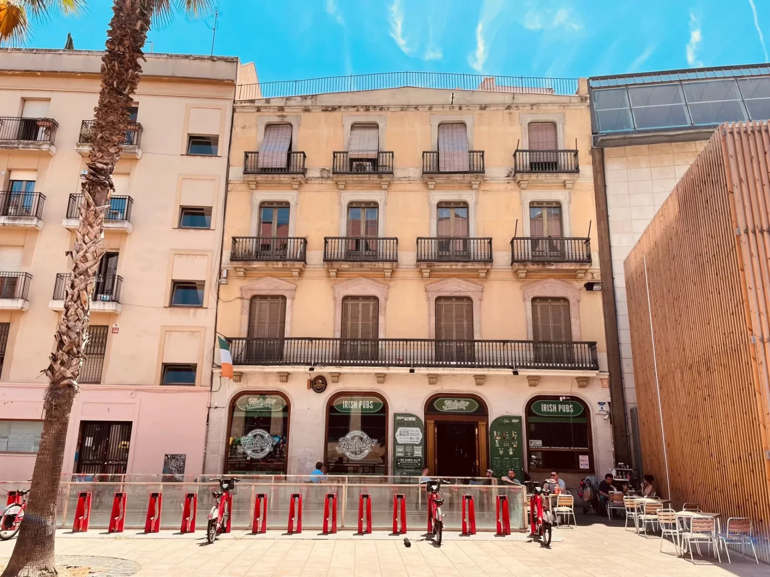 Fachada Flaherty's Irish Pub Barcelona