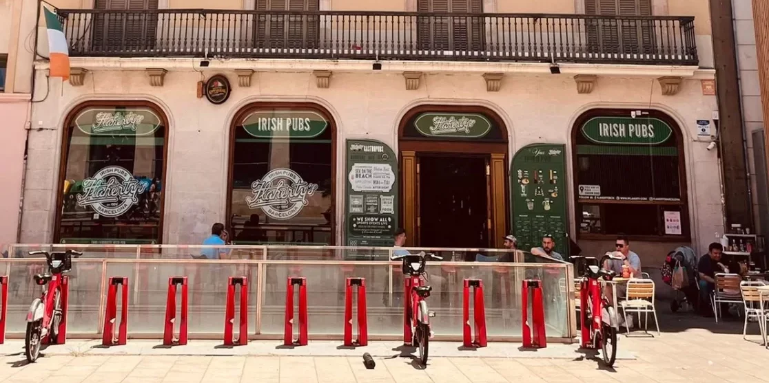 un-pub-irland-s-aut-ntico-en-el-centro-de-barcelona-flaherty-s